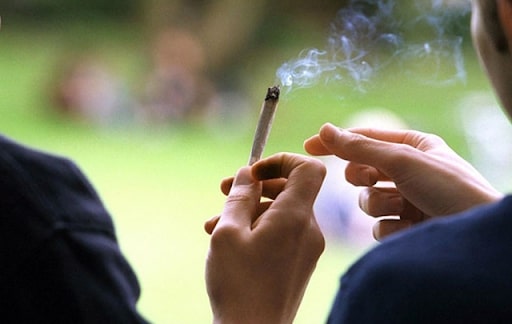 دعوات لتناولها في سياق أشمل..   دوريات أمام المؤسسات التربوية لن تعالج بمفردها ظاهرة المخدرات؟؟